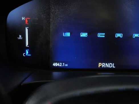Certified 2025 Ford Escape Active w/ Cold Weather Package AWD/4WD image 17