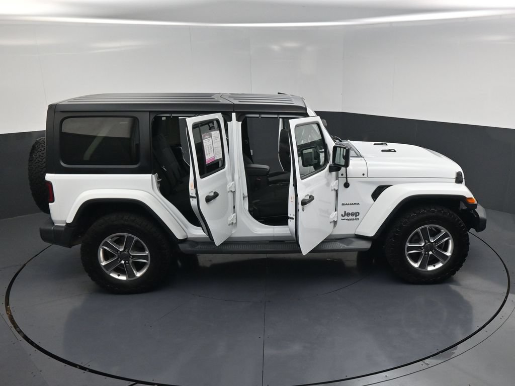 Used 2019 Jeep Wrangler Unlimited Sahara AWD/4WD image 26