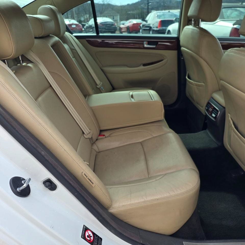 Used 2013 Hyundai Genesis 3.8 RWD image 25