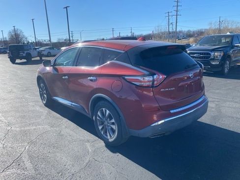 Used 2018 Nissan Murano S image 3