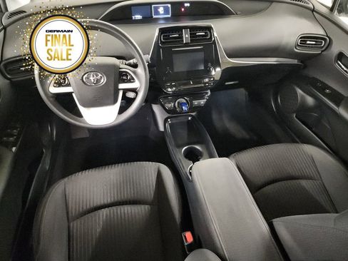 Used 2018 Toyota Prius Two image 15