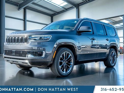 Used 2022 Jeep Wagoneer Series III w/ Premium Group I image 1