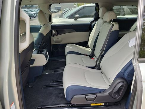 New 2026 Kia Carnival SX FWD image 16