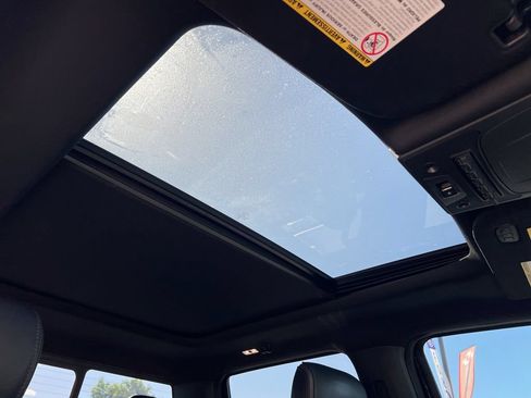 Used 2022 Ford F350 Platinum AWD/4WD image 19