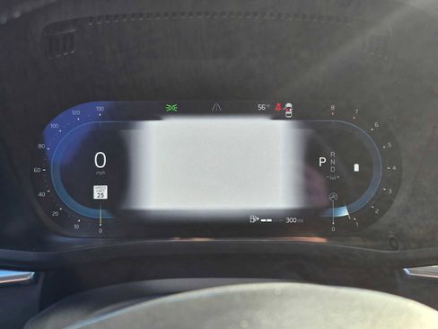 Certified 2025 Volvo XC60 B5 Ultra w/ Protection Package Premier image 24