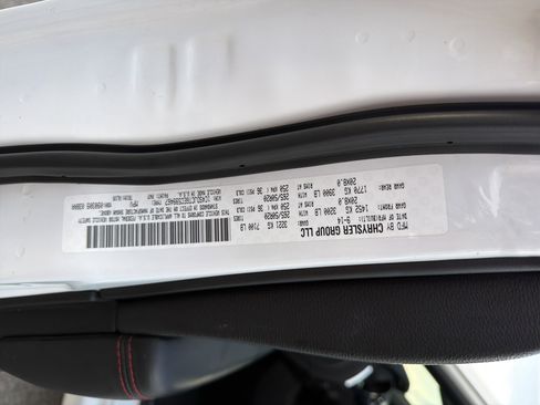 Used 2014 Dodge Durango R/T w/ Technology Group image 39