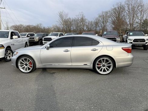 Used 2011 Lexus LS 460 AWD w/ Comfort Plus Pkg image 7