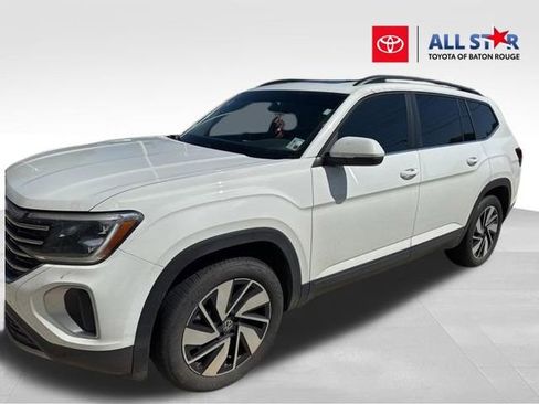 Used 2024 Volkswagen Atlas SE FWD image 1