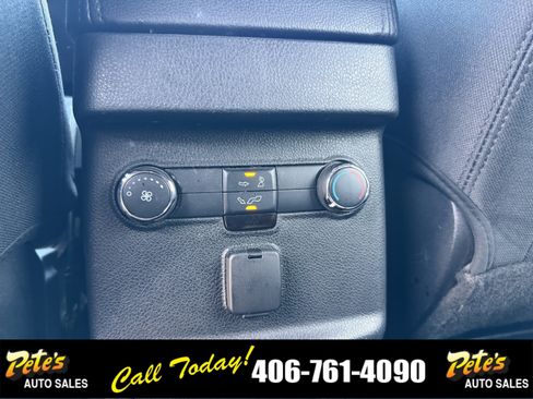 Used 2017 Ford Explorer XLT AWD/4WD image 14