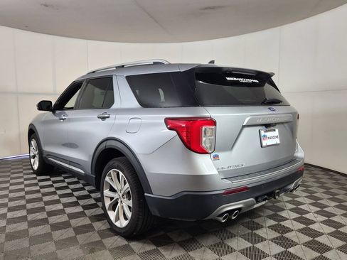 Used 2023 Ford Explorer Platinum w/ Technology Package AWD/4WD image 5