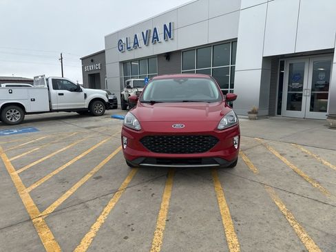 Used 2022 Ford Escape SEL AWD/4WD image 2
