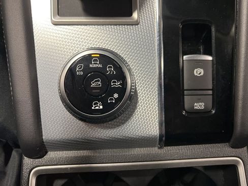 Used 2024 Mitsubishi Outlander SEL image 19