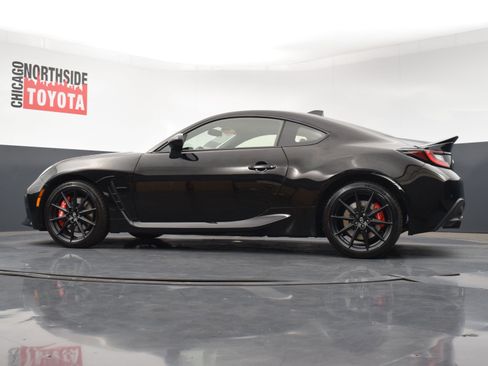 Used 2025 Toyota GR86 Premium w/ Performance Package image 27