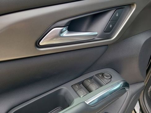 New 2026 Chevrolet Traverse LT image 18