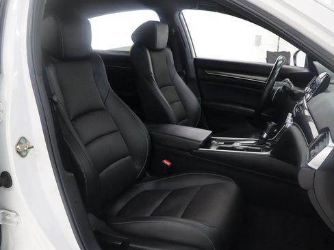 Used 2020 Honda Accord Sport image 24