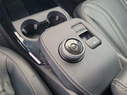 Used 2022 Ford Mustang Mach-E Premium image 21