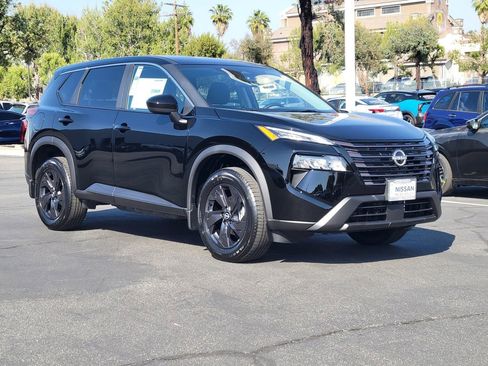 New 2026 Nissan Rogue SV image 14