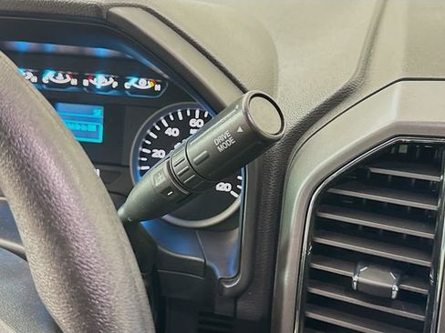 Used 2018 Ford F150 XLT image 16