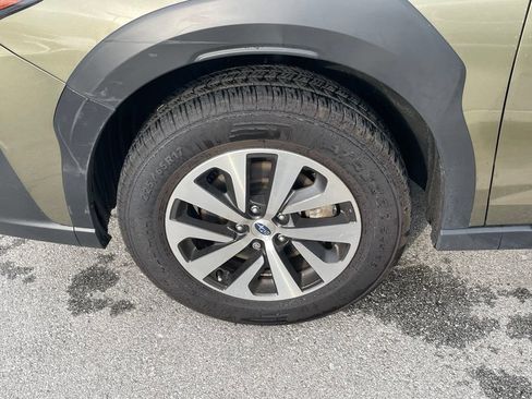 Used 2025 Subaru Outback Premium AWD/4WD image 28