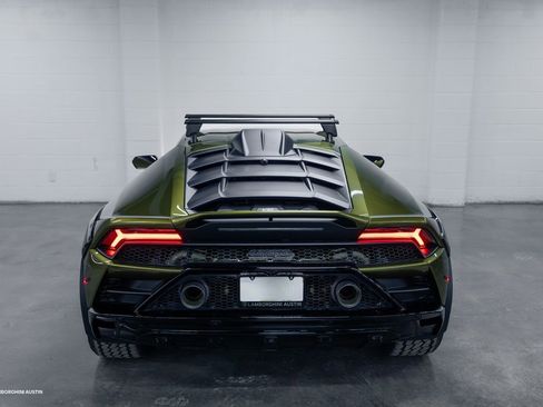 Used 2024 Lamborghini Huracan Sterrato image 12