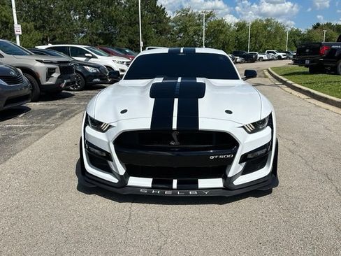Used 2021 Ford Mustang Shelby GT500 w/ Technology Package RWD image 2