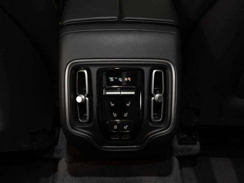 Used 2023 Aston Martin DBX 707 image 38