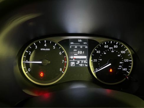 Used 2025 Nissan Kicks Play S image 15