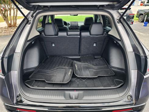 Certified 2024 Honda HR-V EX-L image 6