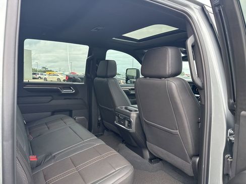 Used 2024 Chevrolet Silverado 2500 High Country w/ Z71 Off-Road Package image 18