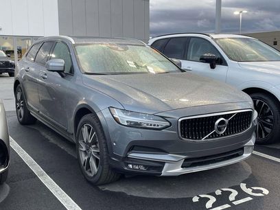 Used 2019 Volvo V90 T6 Cross Country w/ Advanced Package