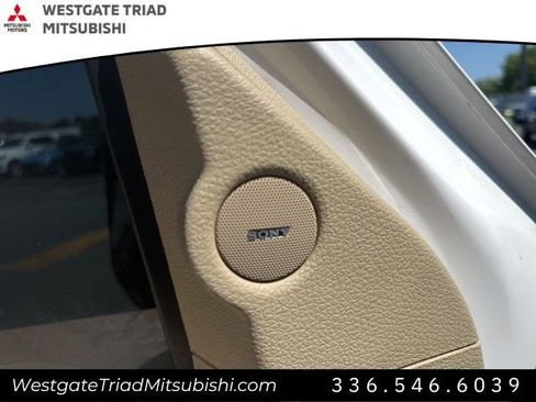 Used 2017 Ford Expedition Limited w/ Equipment Group 301A AWD/4WD image 14