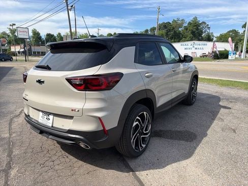 New 2026 Chevrolet TrailBlazer RS w/ Convenience Package FWD image 5