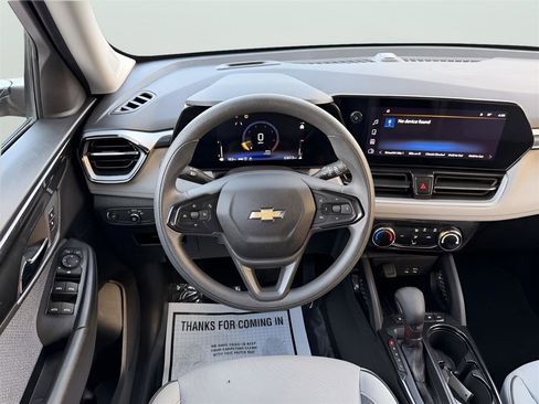 Used 2025 Chevrolet TrailBlazer LT image 20