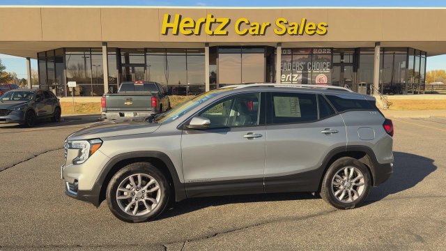 Used 2024 GMC Terrain SLT AWD/4WD image 5