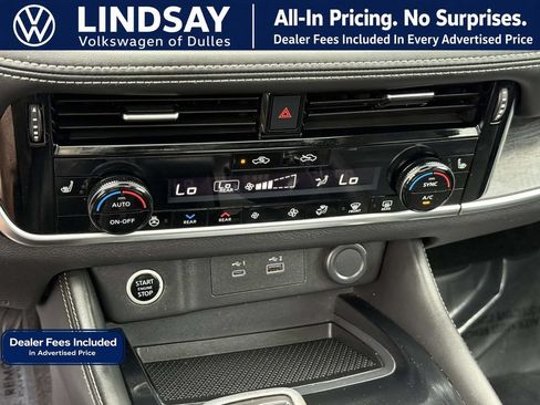Used 2021 Nissan Rogue SL w/ Premium Package AWD/4WD image 19