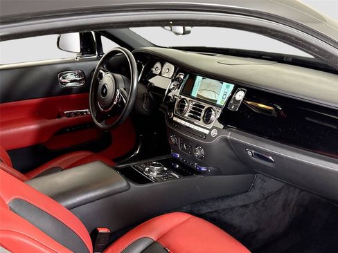 Used 2017 Rolls-Royce Wraith RWD image 29