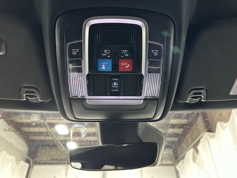 Used 2025 RAM 1500 Laramie image 42