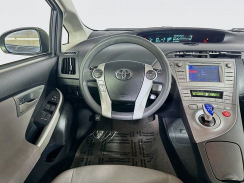Used 2013 Toyota Prius Two FWD image 19
