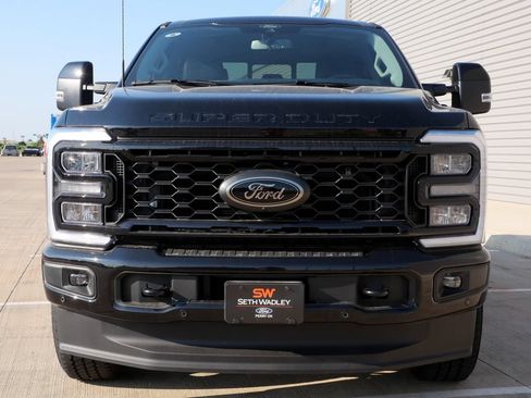New 2026 Ford F250 Lariat w/ Black Appearance Package AWD/4WD image 4