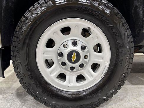 Used 2019 Chevrolet Silverado 2500 W/T AWD/4WD image 26