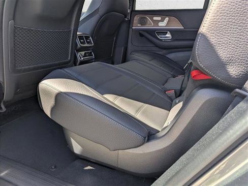 New 2026 Mercedes-Benz GLS 580 4MATIC image 13