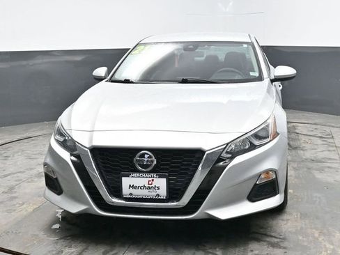 Used 2021 Nissan Altima 2.5 S image 2