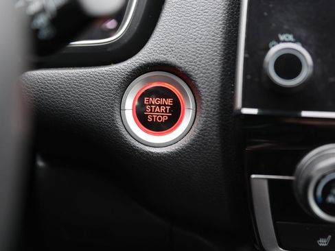 Used 2017 Honda CR-V EX image 31