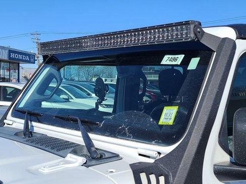 Used 2022 Jeep Gladiator Rubicon w/ LED Lighting Group image 27