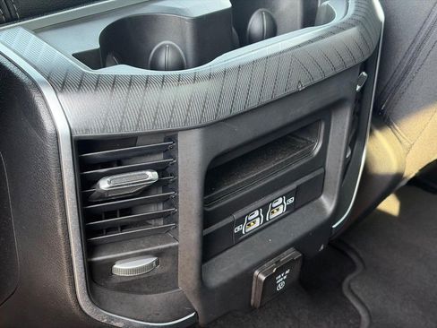 Used 2025 RAM 1500 Big Horn AWD/4WD image 9