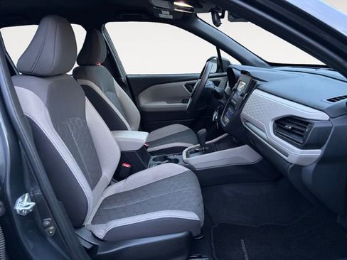 Certified 2025 Subaru Forester image 15