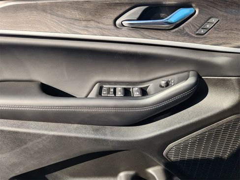 New 2025 Jeep Grand Cherokee L Limited w/ Trailer Tow Package image 16