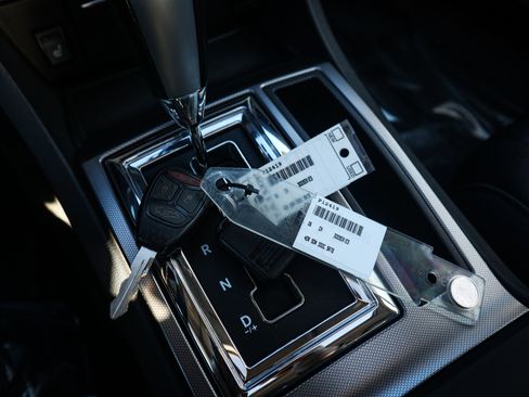 Used 2006 Chrysler 300 SRT8 w/ SRT Option Group II image 36