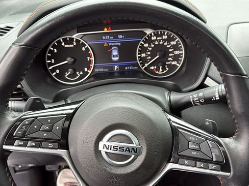 Certified 2021 Nissan Altima 2.5 SR w/ SR Premium Package FWD image 9