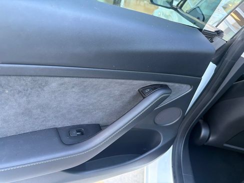 Used 2023 Tesla Model 3 Standard Range RWD image 12
